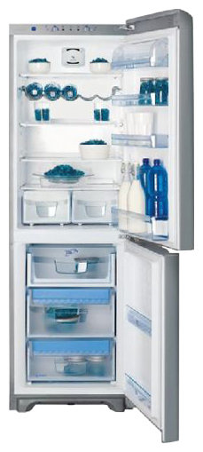 Холодильник Indesit PBAA 33 V X - покрывается льдом