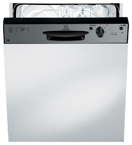 Посудомоечная машина Indesit DPG 15 IX - отключается