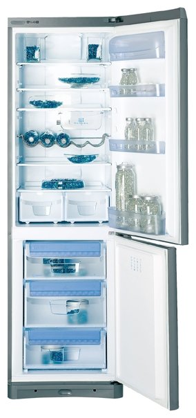 Холодильник Indesit NBAA 34 NF NX D - покрывается льдом