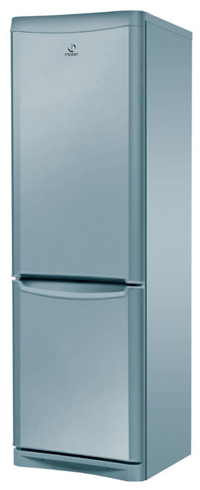 Холодильник Indesit B 18 FNF S - покрывается льдом